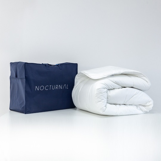 Soldes Couette Nocturnal Finlande en 140x200 en duvet